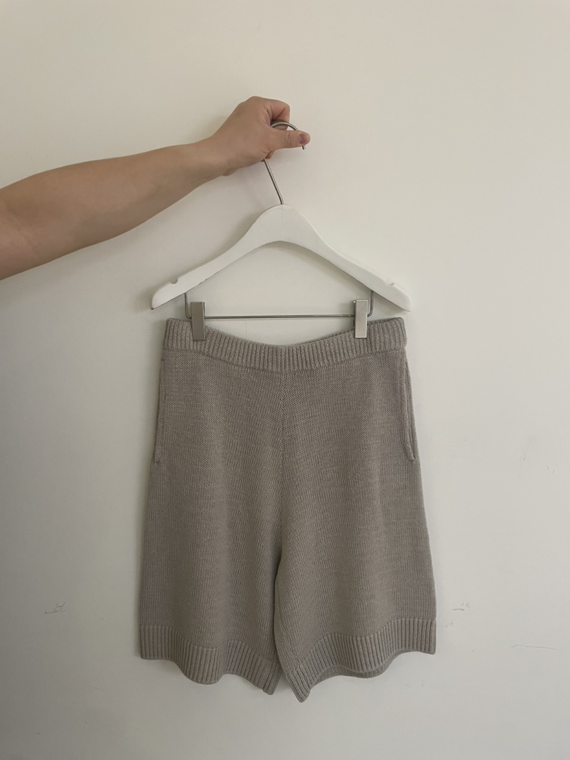 JEONG GAM STUDIOS韓國東大門直郵女士新品人氣職業短褲JEONG GAM STUDIOS短褲圖色1