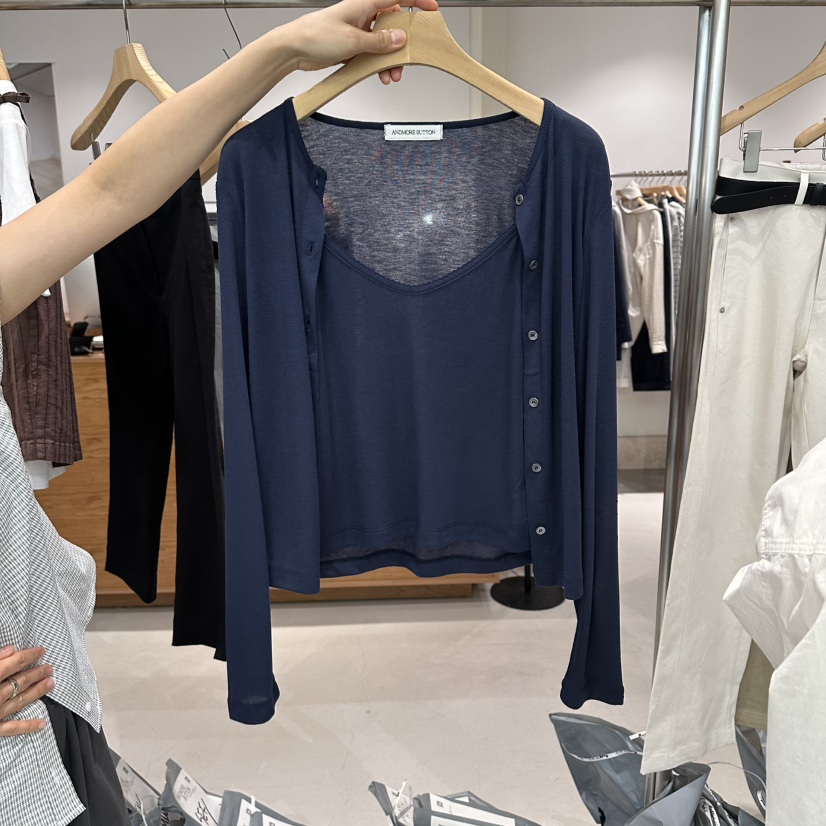 ANDMORE BUTTON韓國東大門直郵女士新款熱賣套裝套裝開衫ANDMORE BUTTON套裝圖色2