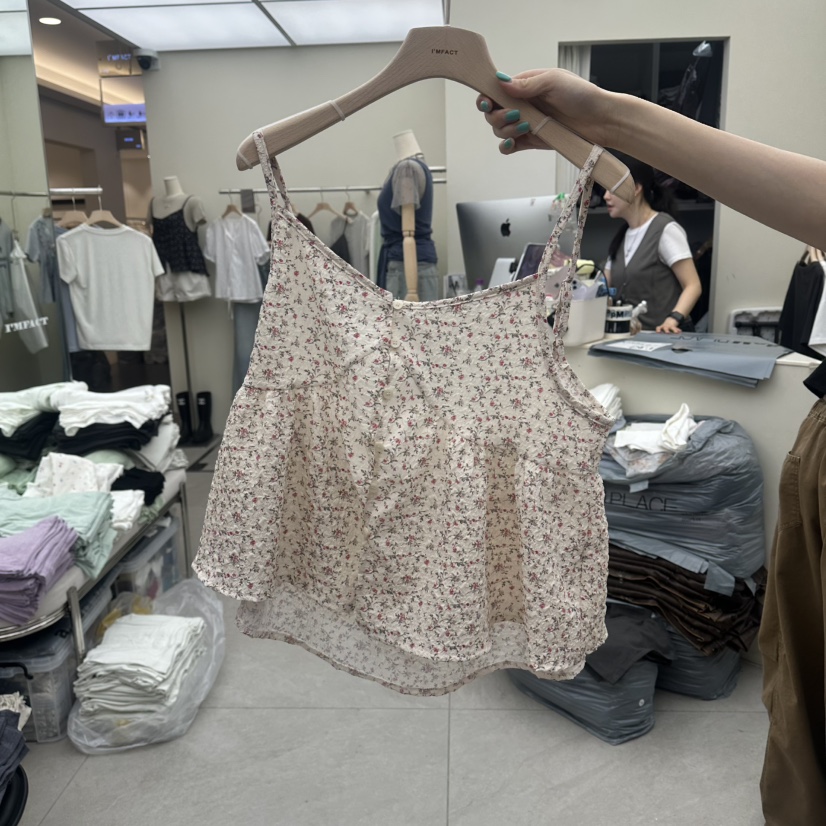I MFACT韓國直郵實拍女裝新品熱賣人氣26春夏吊帶背心花朵I MFACT吊帶/背心圖色1