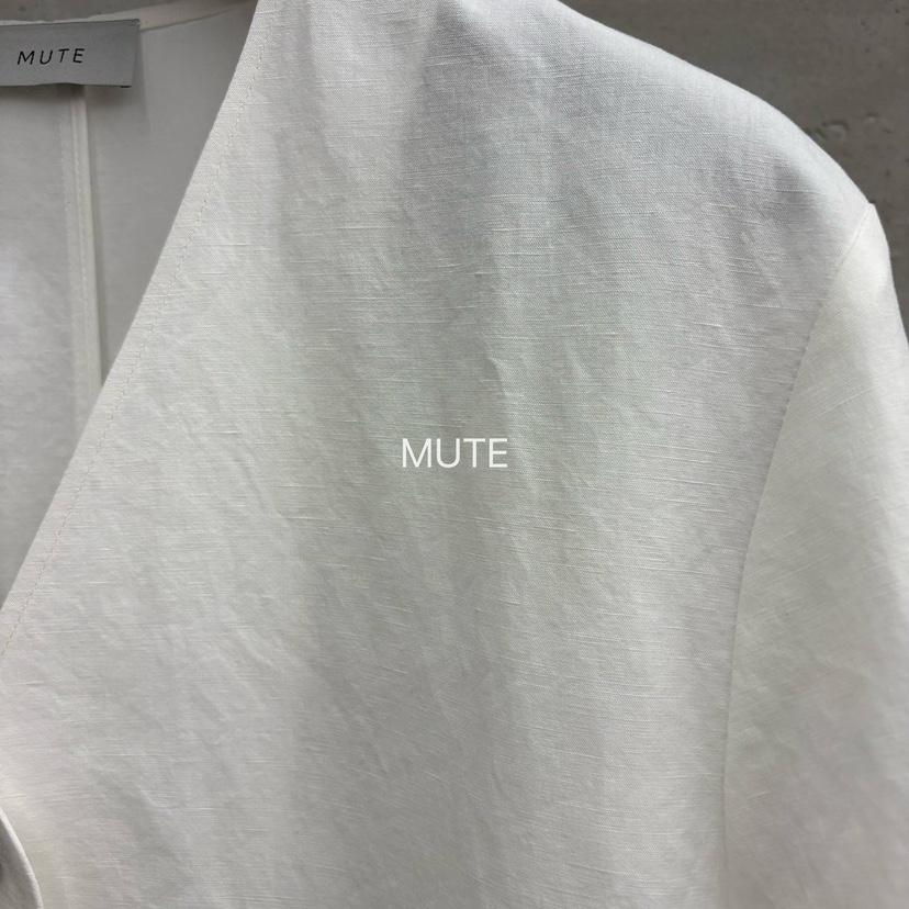 MUTE-P韓國東大門直郵女裝新品休閑推薦人氣時尚熱賣夾克MUTE夾克
