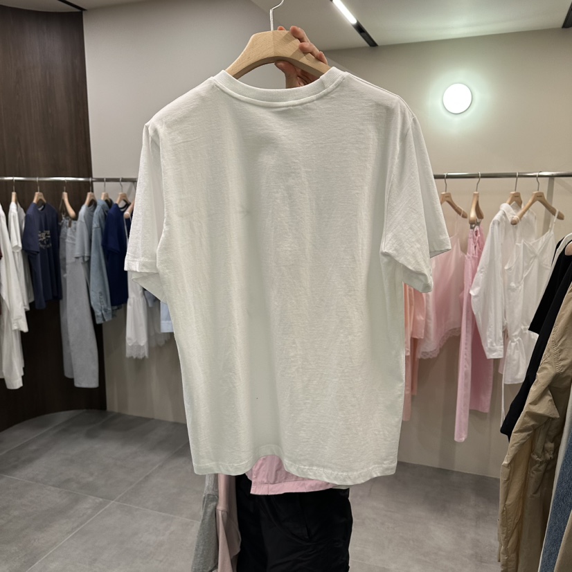 URBANSTORY/REMAKING韓國直郵實拍女裝新款人氣休閑熱賣T恤Remaking/URBANSTORYT恤