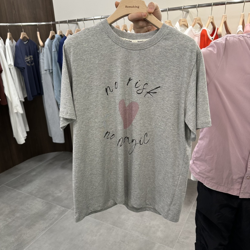 URBANSTORY/REMAKING韓國直郵實拍女裝新款人氣休閑熱賣T恤Remaking/URBANSTORYT恤圖色2