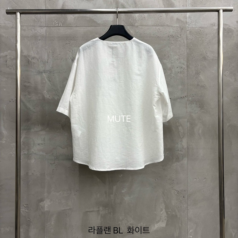 MUTE-P韓國東大門直郵女士新品人氣時尚職業熱賣襯衫蕾絲衫MUTE襯衫/蕾絲衫