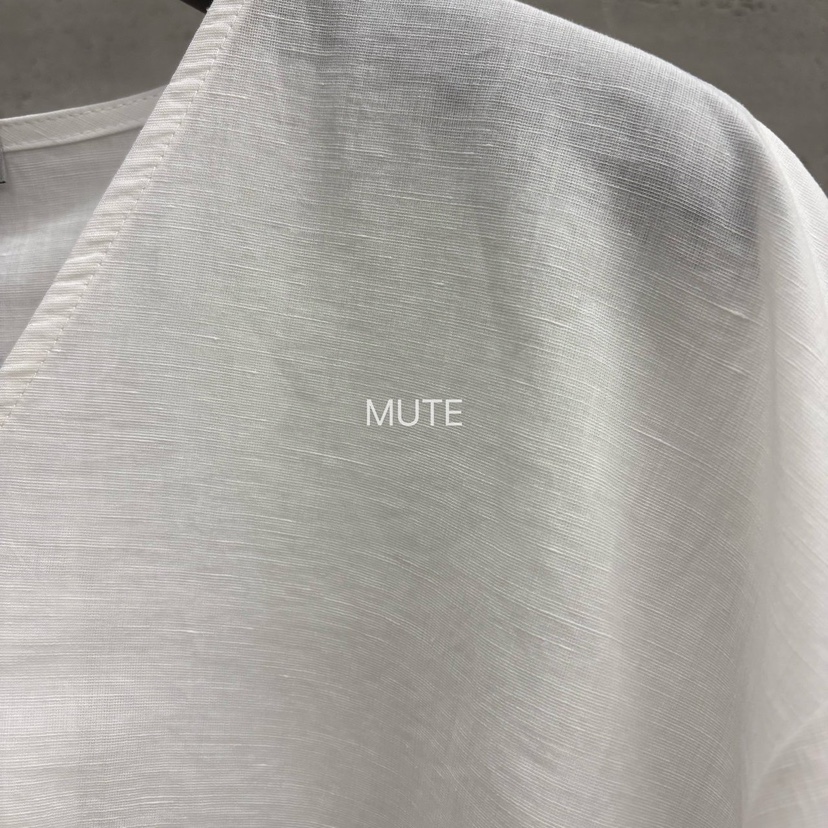 MUTE-P韓國東大門直郵女士新品人氣時尚職業熱賣襯衫蕾絲衫MUTE襯衫/蕾絲衫