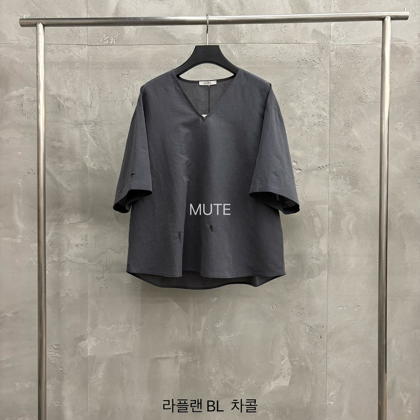 MUTE-P韓國東大門直郵女士新品人氣時尚職業熱賣襯衫蕾絲衫MUTE襯衫/蕾絲衫圖色3墨色