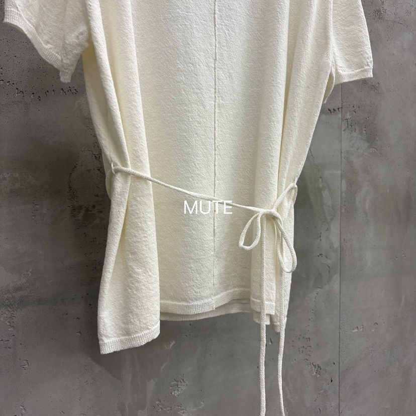 MUTE-P韓國東大門直郵女裝新品職業熱賣人氣推薦T恤含腰繩MUTET恤