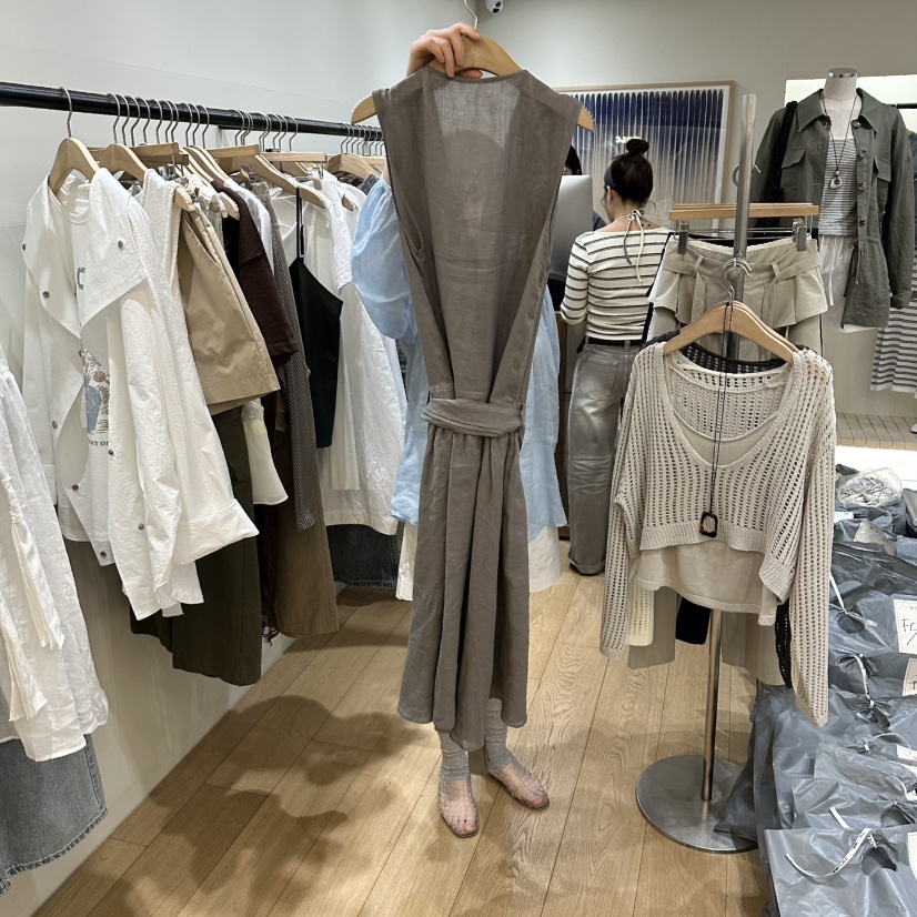 WINSOME韓國直郵女士新品推薦26春夏熱賣時尚連衣裙含腰帶WINSOME連衣裙