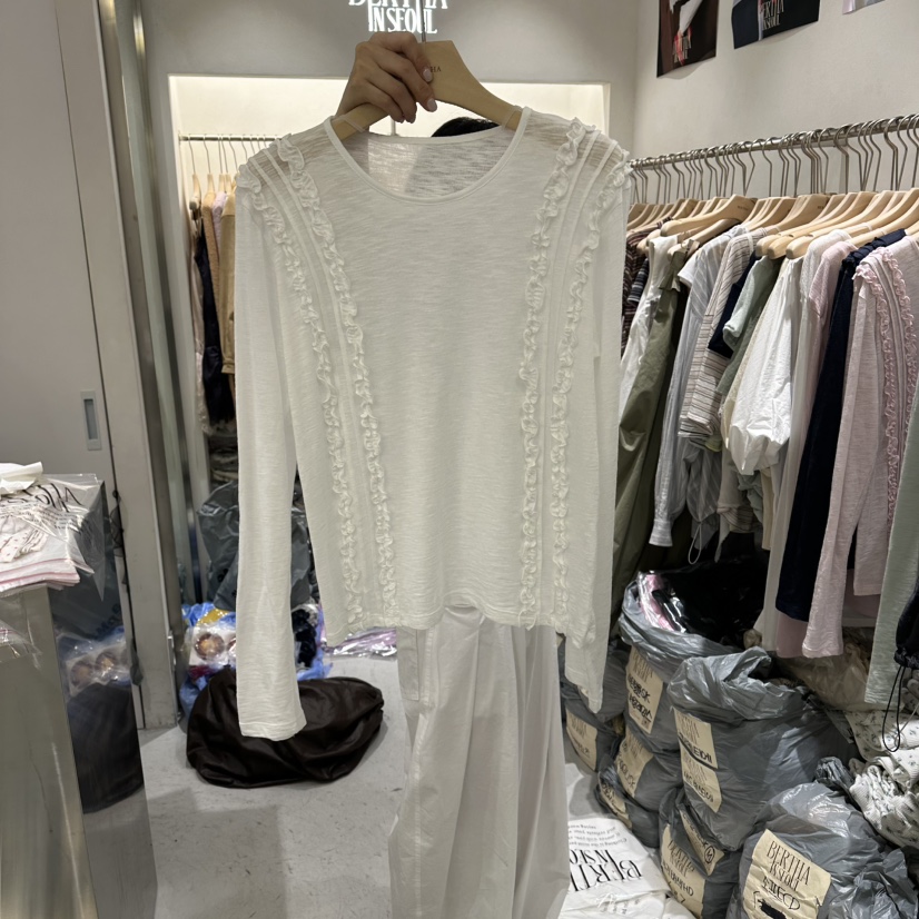 BERTHA韓國東大門代購女裝新款推薦休閑人氣熱賣時尚長袖T恤BERTHA長袖T恤圖色1