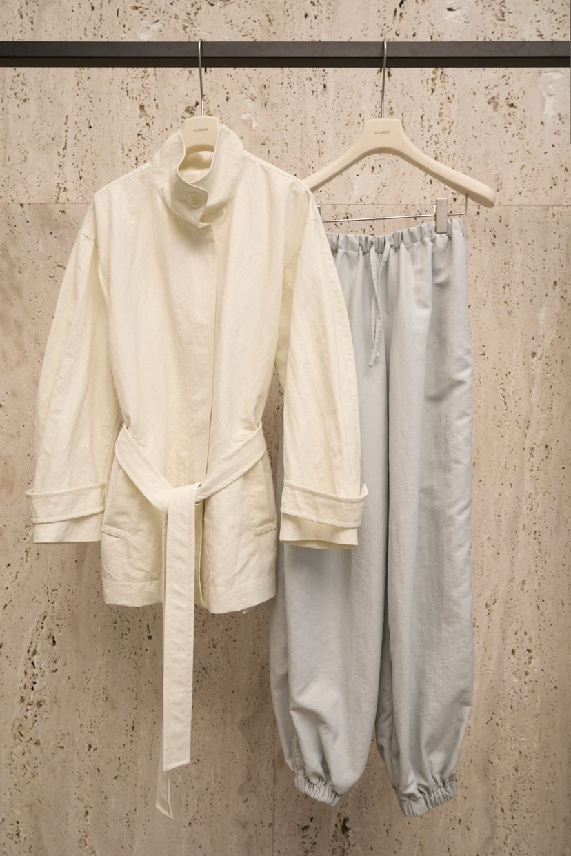 BLOSSOM韓國東大門直郵女裝新品休閑職業人氣推薦夾克含腰帶BLOSSOM夾克