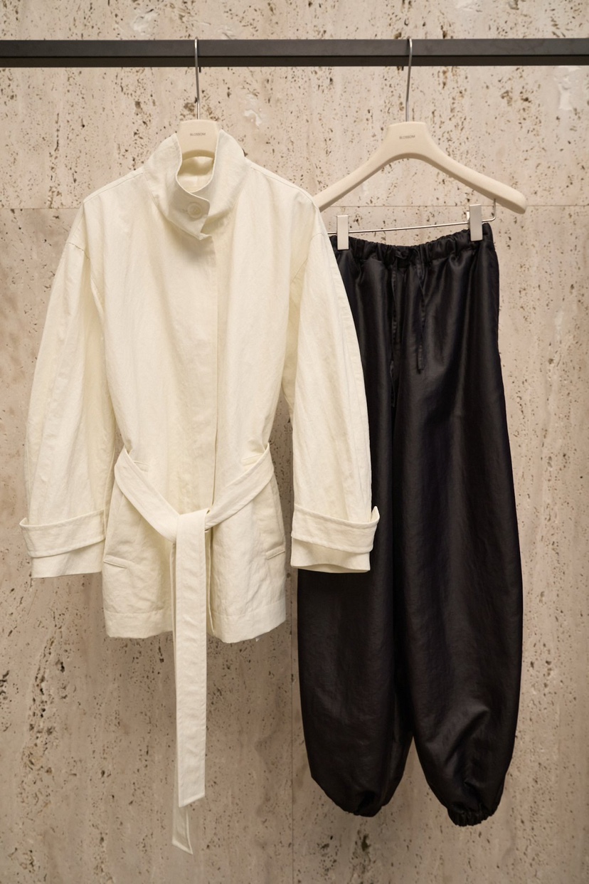 BLOSSOM韓國東大門直郵女裝新品休閑職業人氣推薦夾克含腰帶BLOSSOM夾克