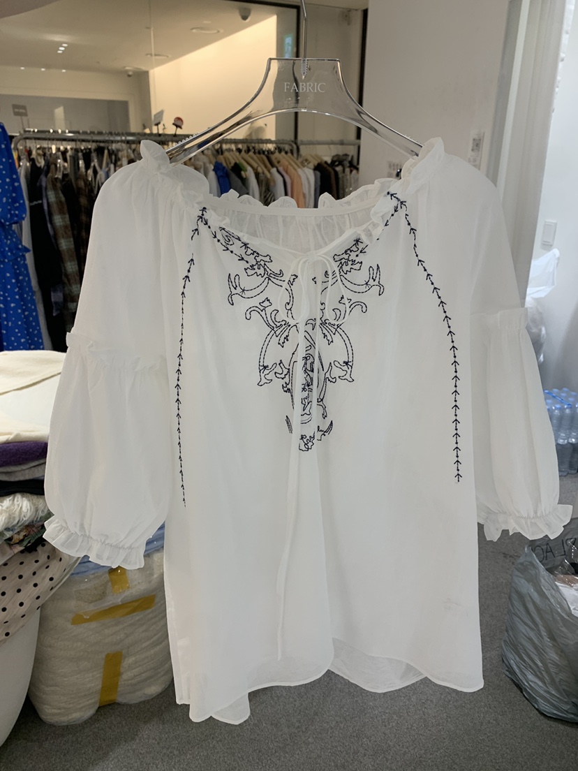 FABRIC韓國東大門直郵女裝新款26春夏休閑襯衫蕾絲衫刺繡FABRIC襯衫/蕾絲衫