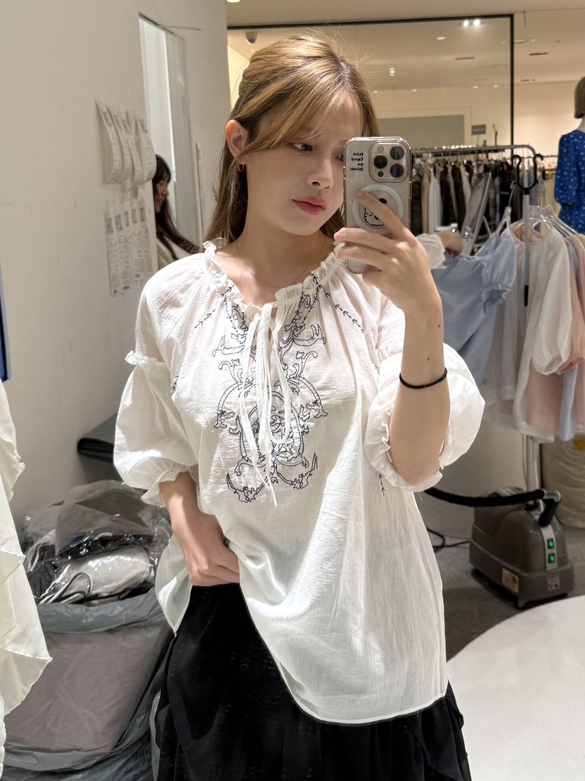 FABRIC韓國東大門直郵女裝新款26春夏休閑襯衫蕾絲衫刺繡FABRIC襯衫/蕾絲衫