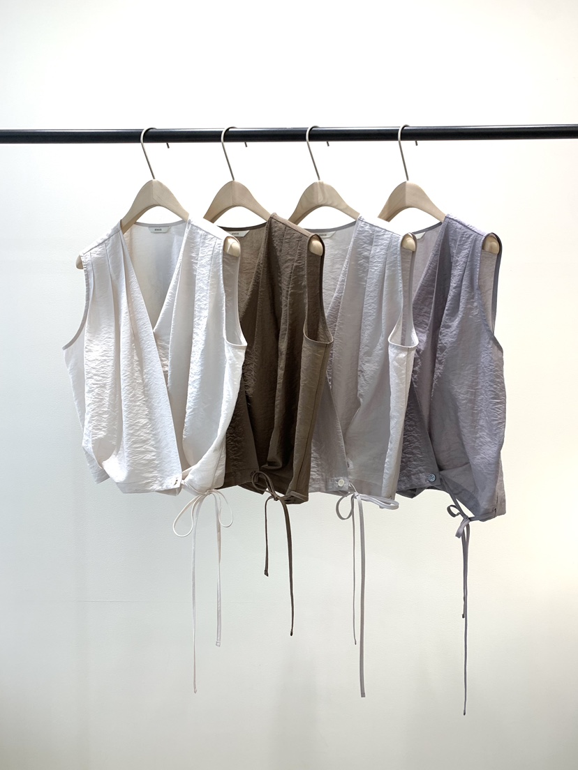 KNOCK韓國東大門直郵女裝新款26春夏時尚熱賣休閑襯衫蕾絲衫KNOCK襯衫/蕾絲衫