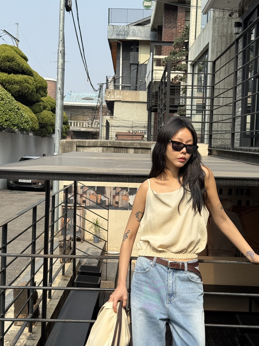 LIMLIMLIM韓國直郵女裝新款推薦休閑熱賣人氣職業吊帶背心LIM LIM LIM吊帶/背心