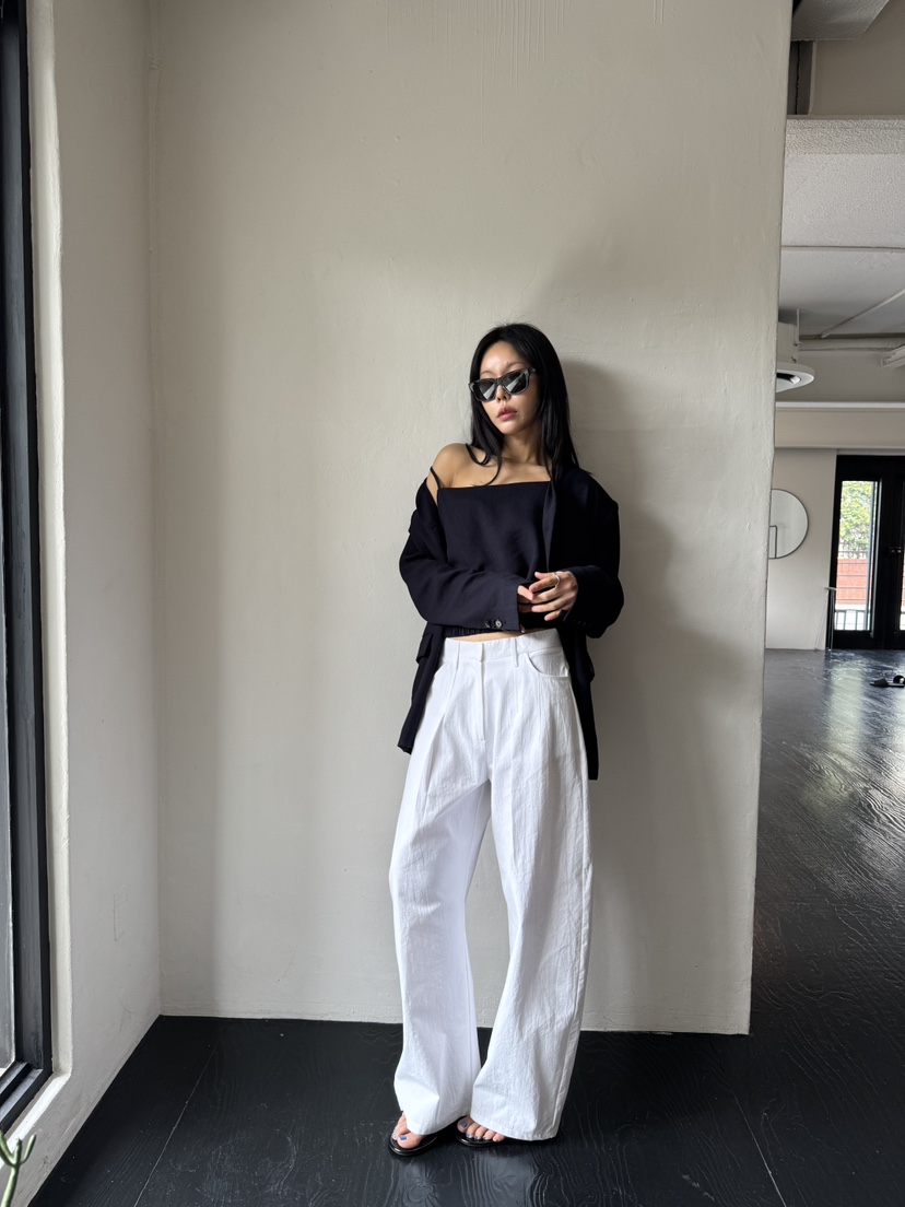 LIMLIMLIM韓國直郵女裝新款推薦休閑熱賣人氣職業吊帶背心LIM LIM LIM吊帶/背心