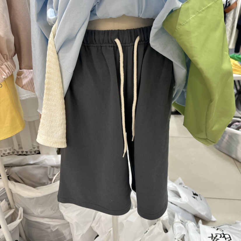 EGG IS韓國代購女裝新品人氣職業熱賣26春夏時尚推薦短褲EGG IS短褲圖色2