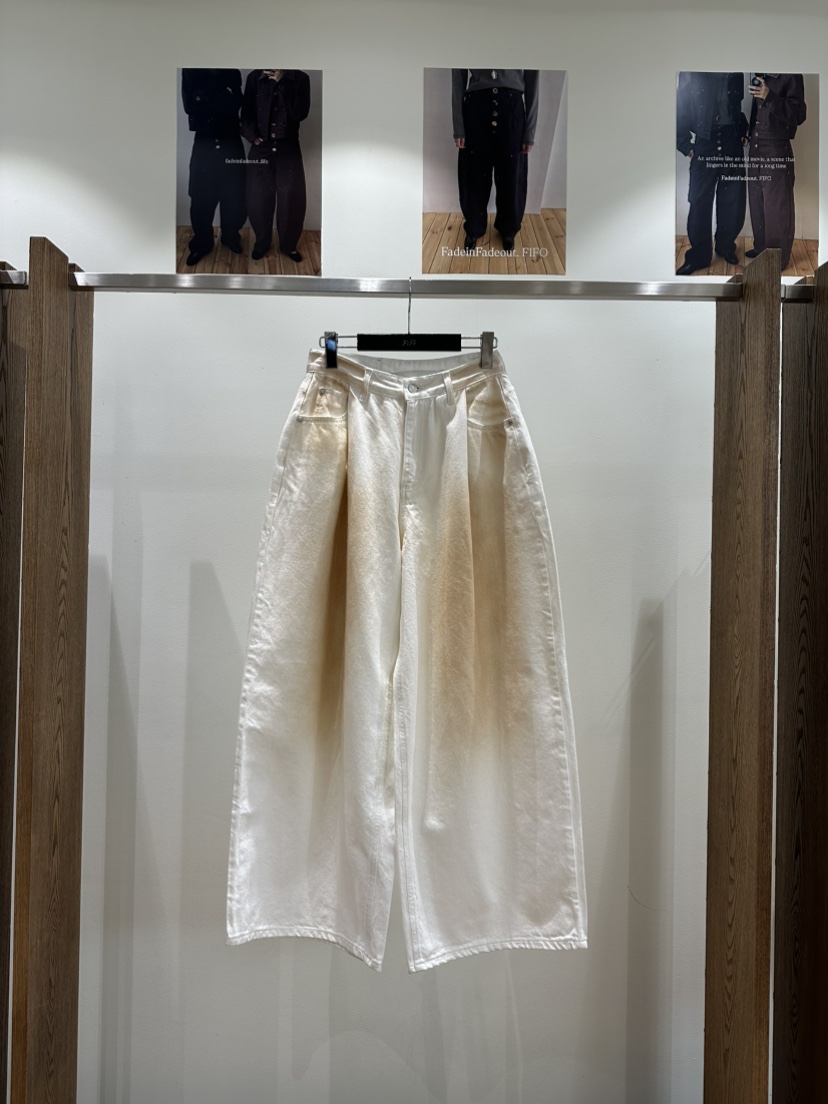 FIFO/UNANSWERED-MYSTERY韓國代購女裝新品熱賣休閑牛仔褲FIFO/UNANSWERED-MYSTERY牛仔褲圖色1