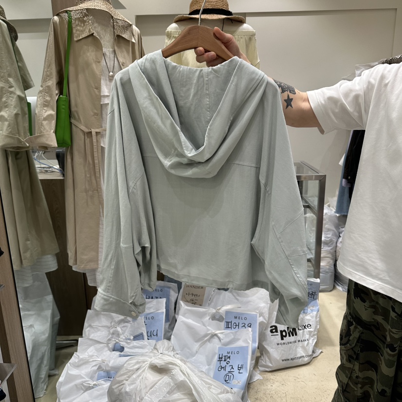 MELO韓國直郵實拍女士新品熱賣推薦人氣職業休閑時尚夾克MELO夾克