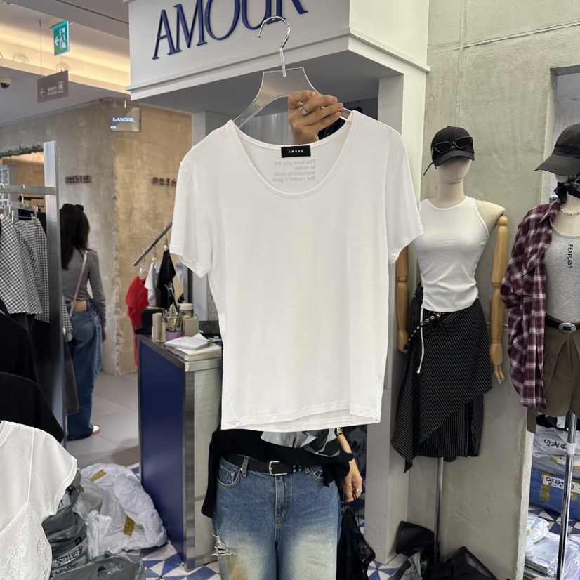 AMOUR韓國直郵女裝新款熱賣休閑26春夏時尚推薦職業T恤U領AMOURT恤圖色1