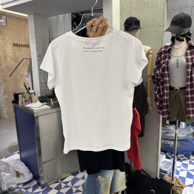 AMOUR韓國東大門代購女裝新款職業熱賣人氣26春夏推薦T恤AMOURT恤