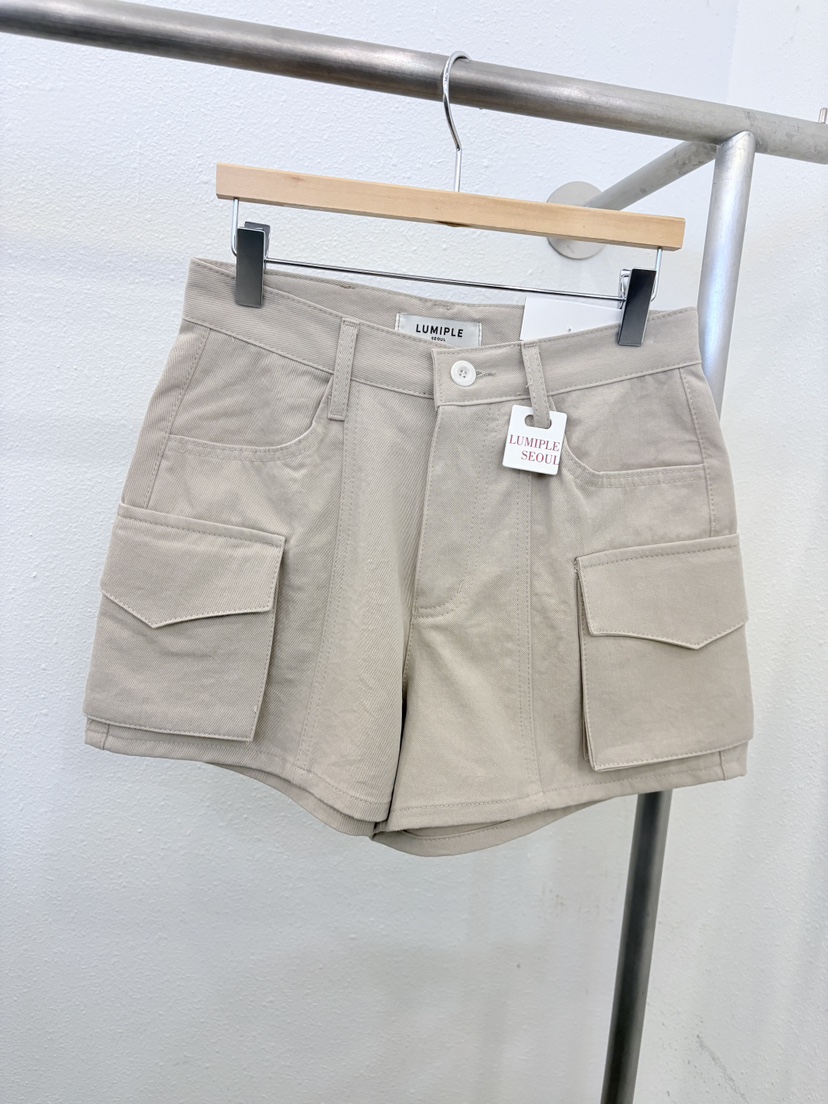 LUMIPLE韓國直郵女士新款26春夏熱賣職業推薦時尚人氣短褲LUMIPLE短褲圖色1