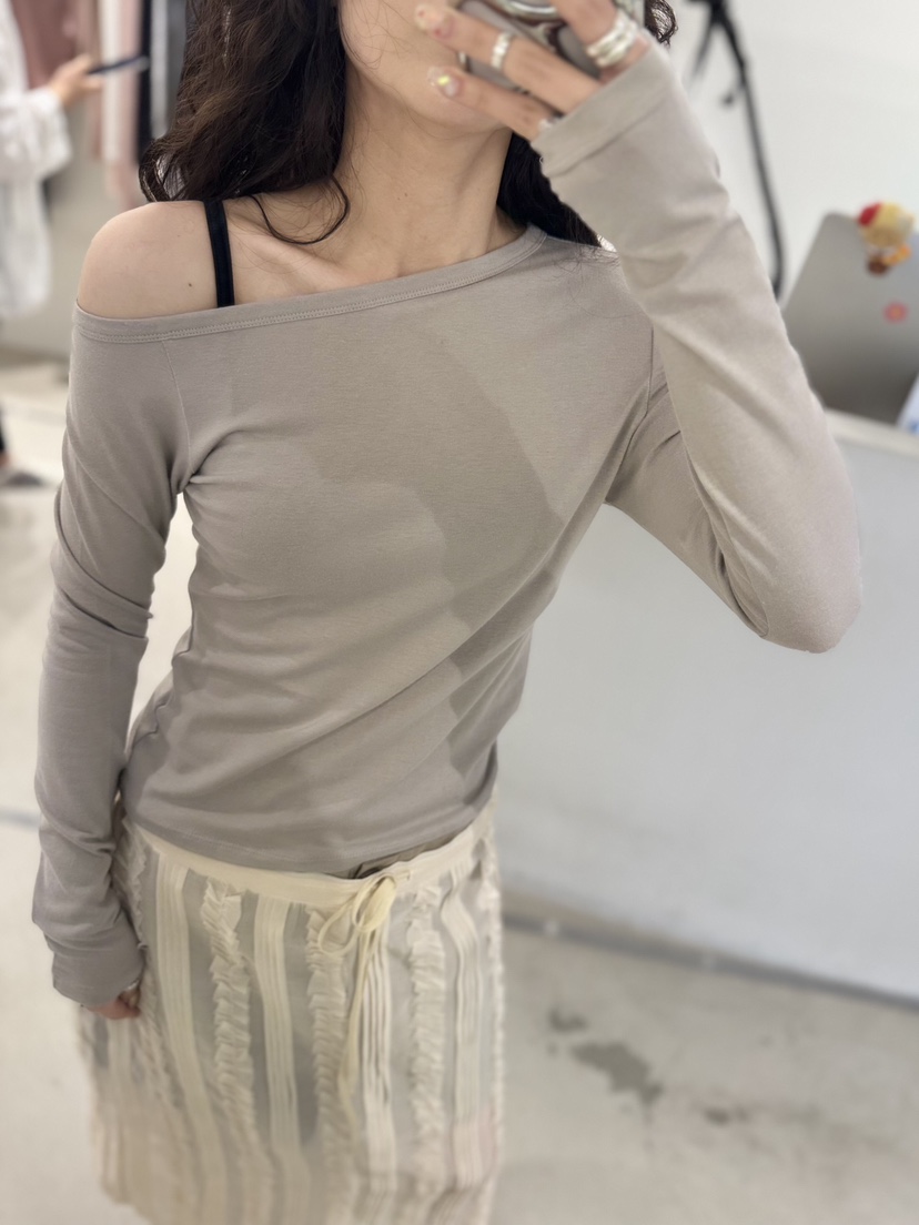 MELTED-P韓國代購女士新品26春夏推薦人氣熱賣時尚長袖T恤MELTED-P長袖T恤