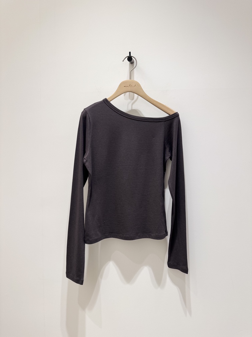 MELTED-P韓國代購女士新品26春夏推薦人氣熱賣時尚長袖T恤MELTED-P長袖T恤圖色2