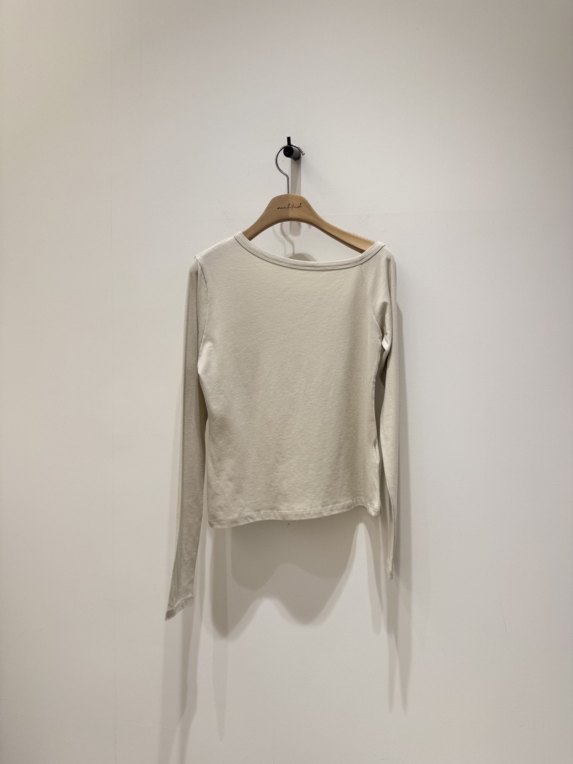 MELTED-P韓國代購女士新品26春夏推薦人氣熱賣時尚長袖T恤MELTED-P長袖T恤圖色3