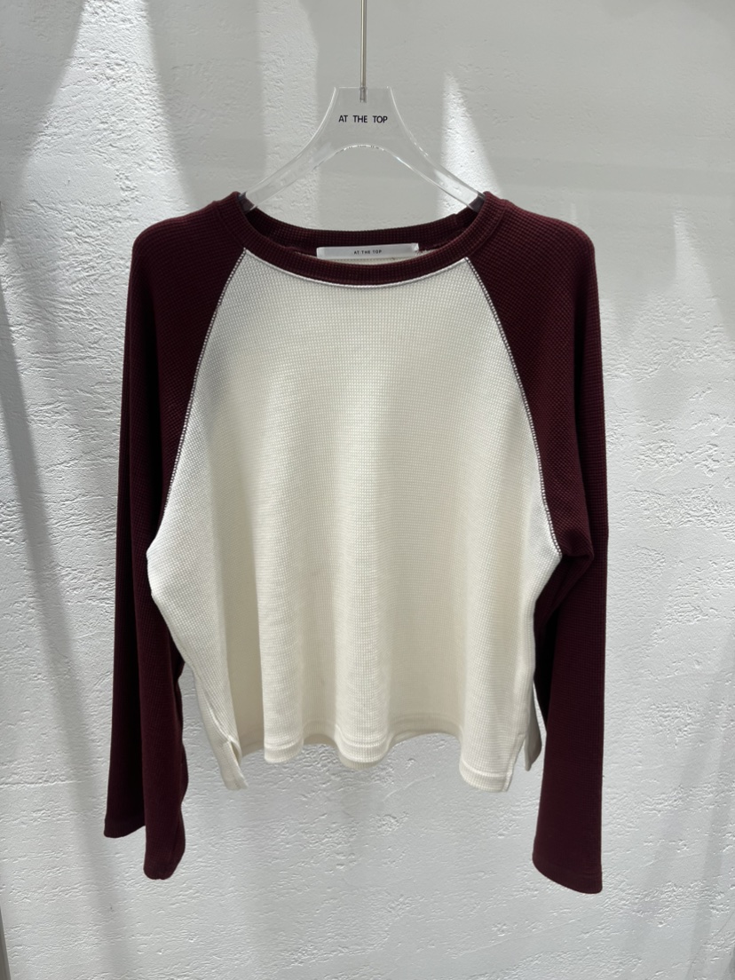 AT THE TOP東大門代購女士新品熱賣長袖T恤插肩袖華夫格AT THE TOP長袖T恤圖色1
