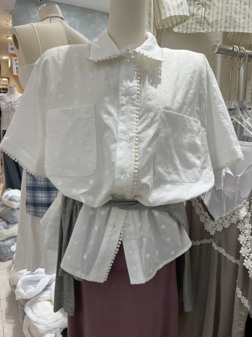 AT THE TOP韓國直郵女士新品熱賣休閑推薦襯衫蕾絲衫刺繡AT THE TOP襯衫/蕾絲衫圖色1