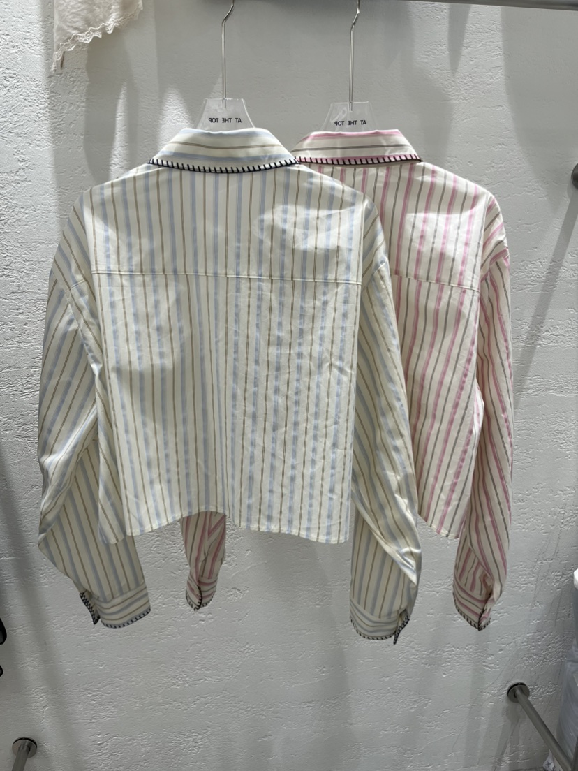 AT THE TOP韓國代購女裝新品時尚熱賣真品襯衫蕾絲衫牛皮AT THE TOP襯衫/蕾絲衫