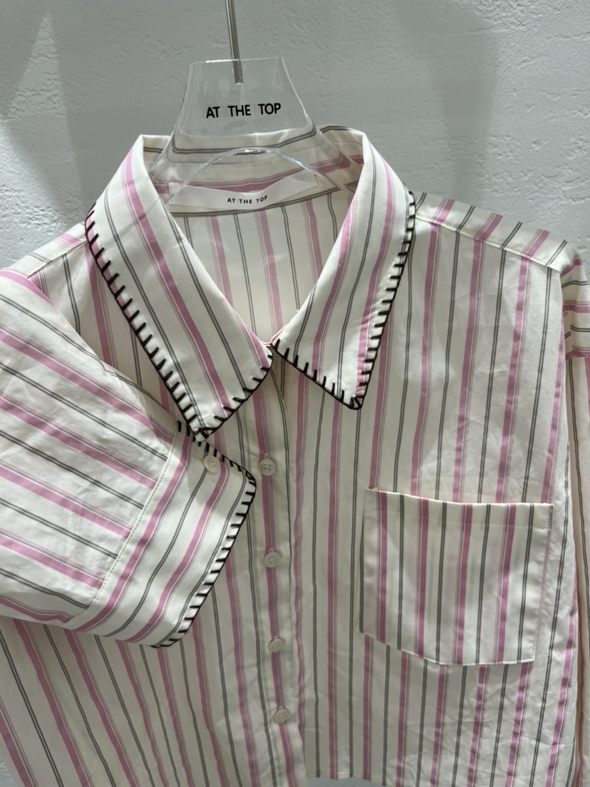 AT THE TOP韓國代購女裝新品時尚熱賣真品襯衫蕾絲衫牛皮AT THE TOP襯衫/蕾絲衫