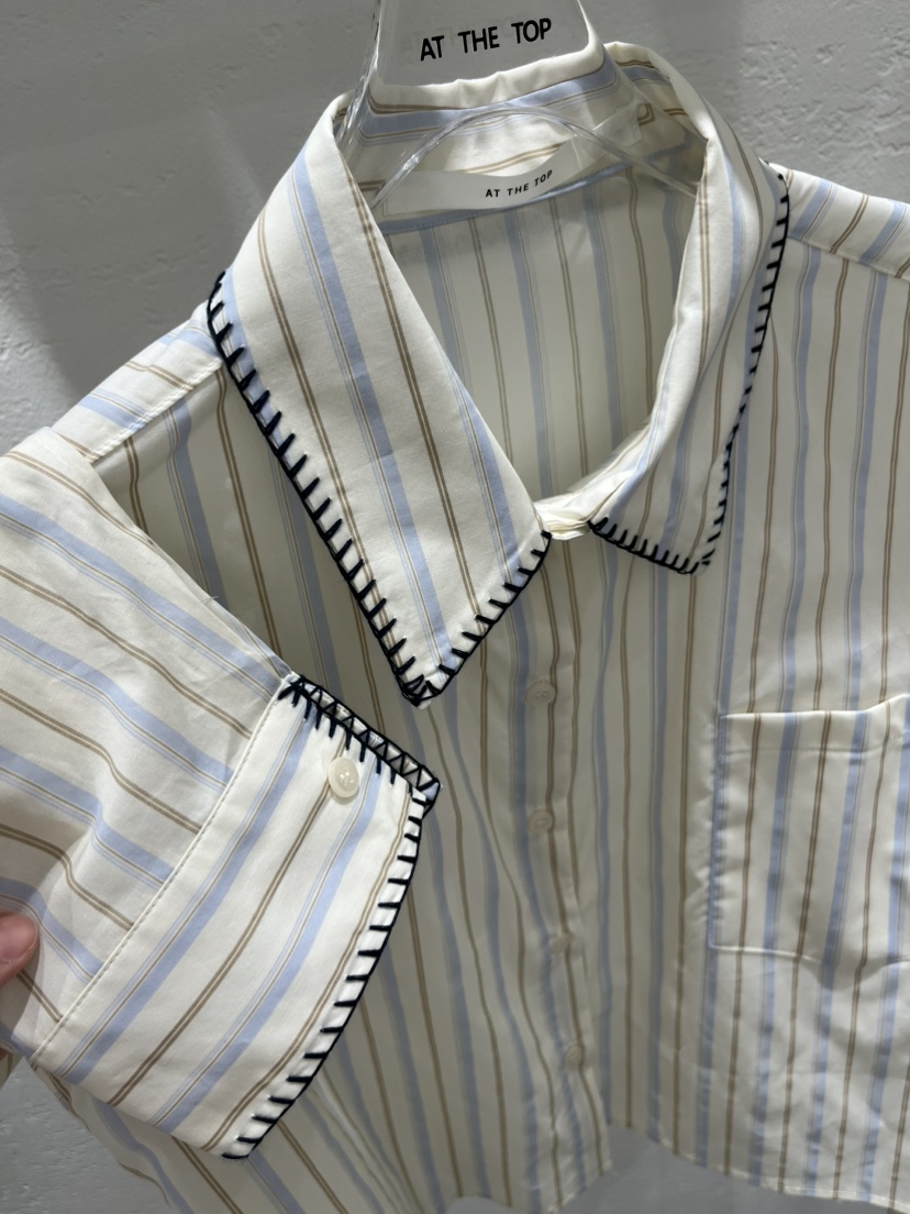 AT THE TOP韓國代購女裝新品時尚熱賣真品襯衫蕾絲衫牛皮AT THE TOP襯衫/蕾絲衫