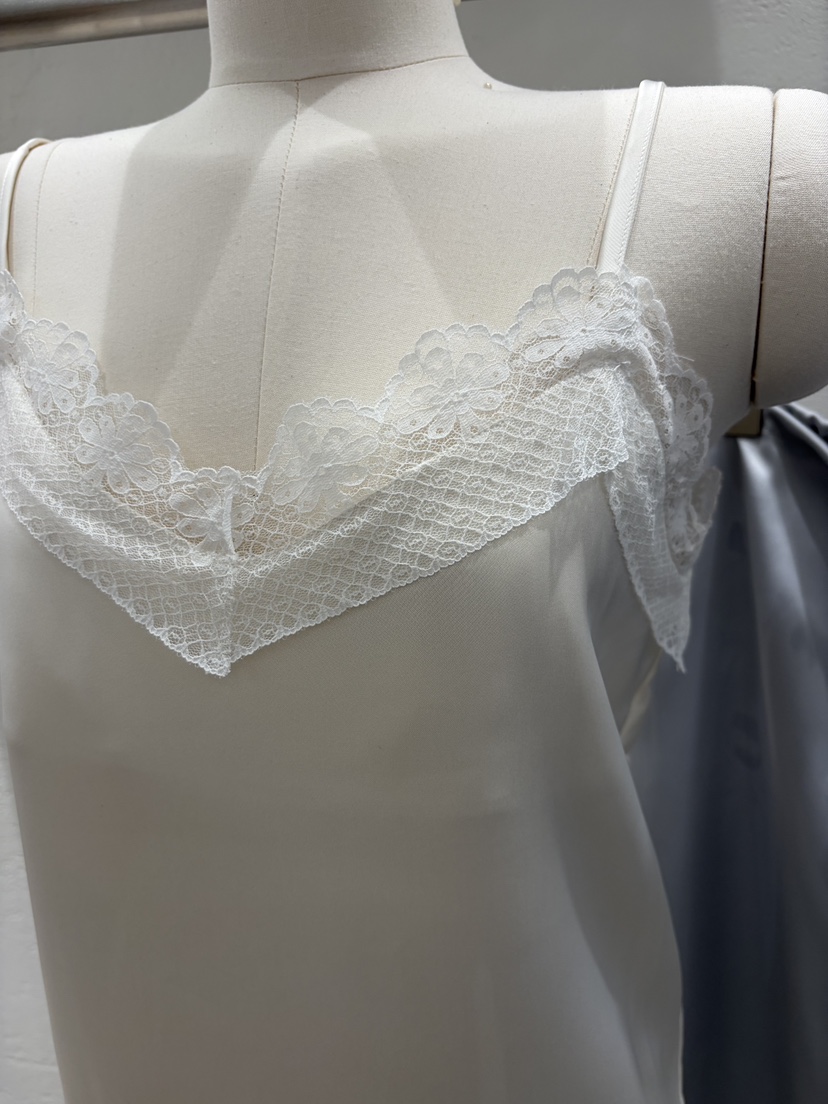 AT THE TOP東大門實拍女裝新款真品時尚休閑吊帶背心蕾絲AT THE TOP吊帶/背心