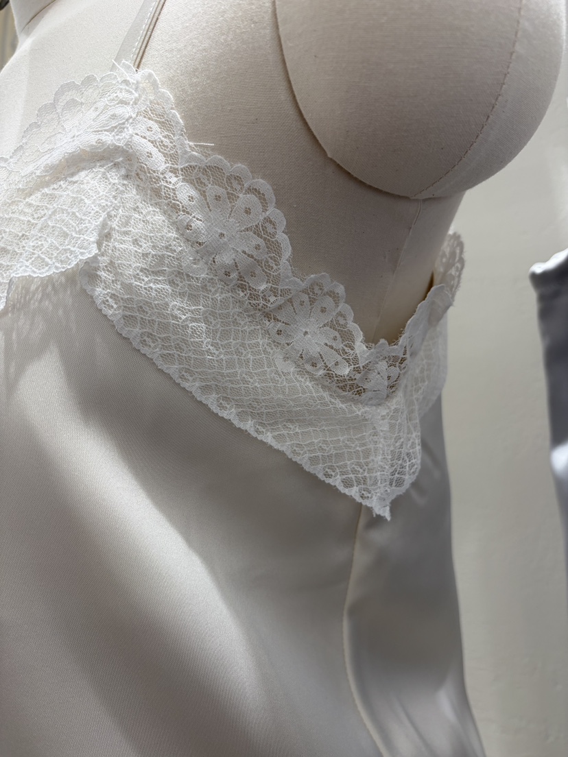 AT THE TOP東大門實拍女裝新款真品時尚休閑吊帶背心蕾絲AT THE TOP吊帶/背心