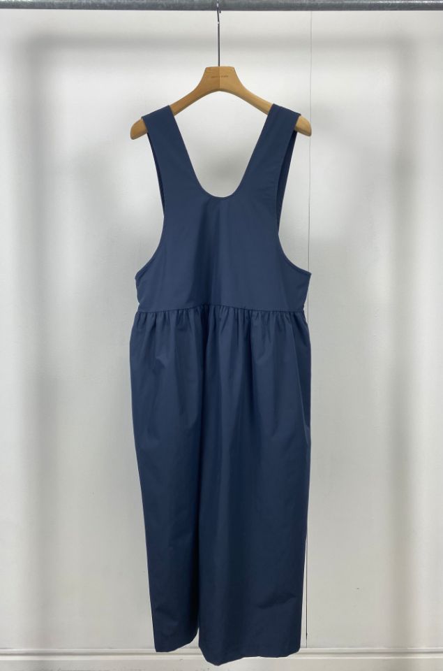 BEETLE STORE韓國直郵女裝新品真品熱賣推薦連衣裙斗篷褶皺BEETLE STORE連衣裙圖色1