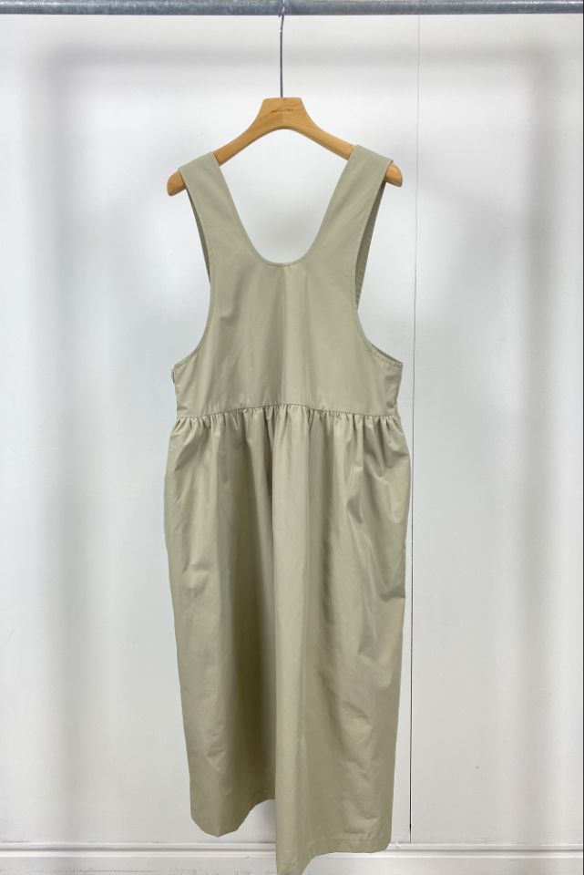 BEETLE STORE韓國直郵女裝新品真品熱賣推薦連衣裙斗篷褶皺BEETLE STORE連衣裙圖色2