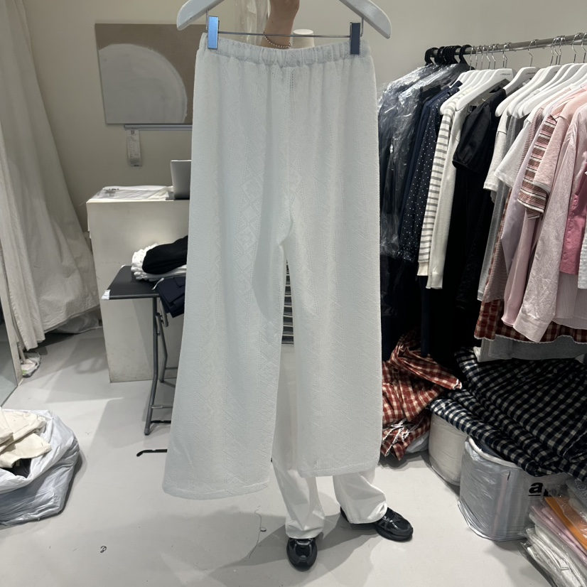 LORING RE I韓國東大門直郵女士新品人氣休閑休閑褲蕾絲花LORING RE-I/BARE休閑褲