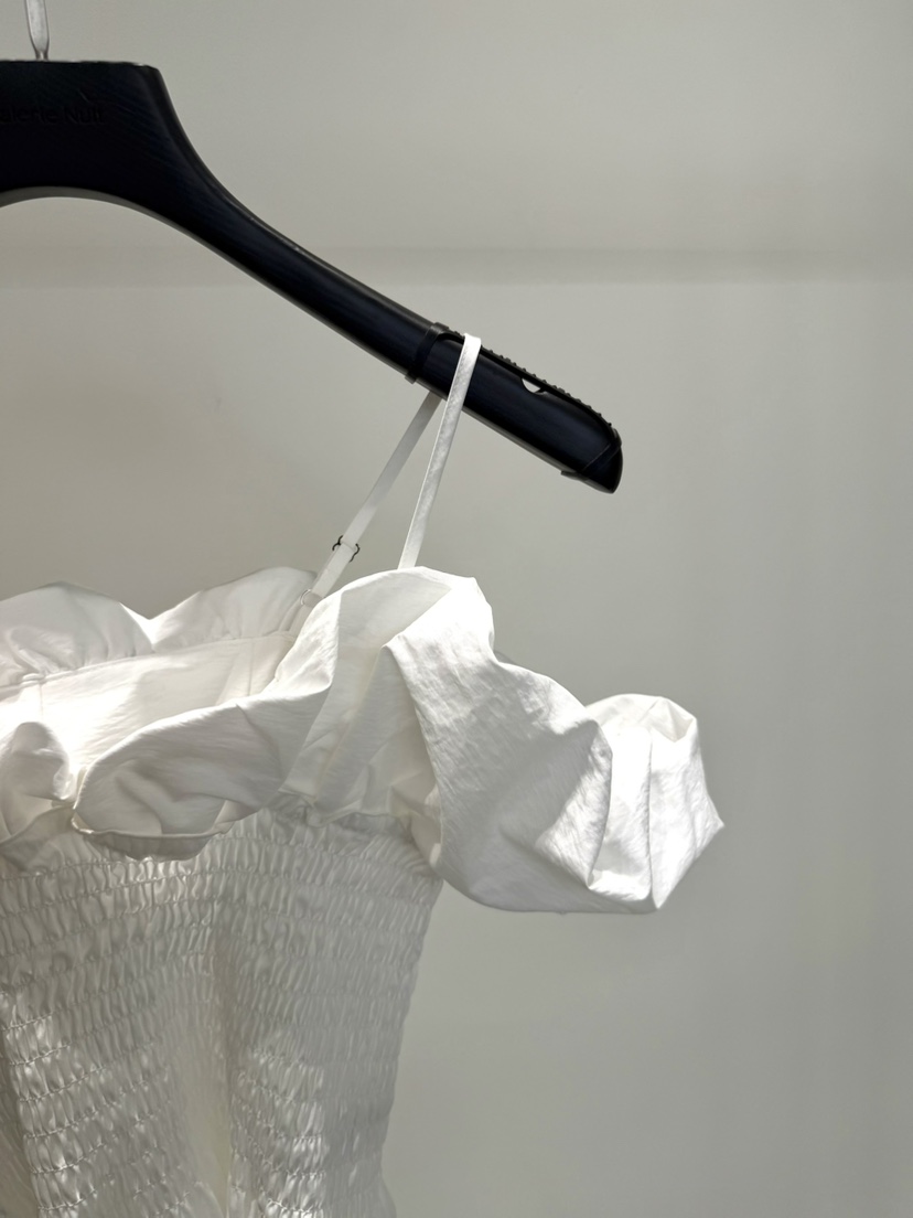 GALERIE NUIT韓國直郵實拍女士新品推薦人氣職業吊帶背心GALERIE NUIT吊帶/背心