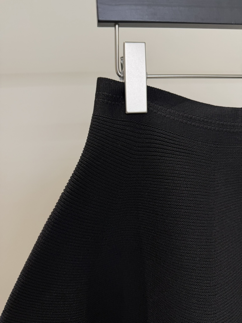 GALERIE NUIT韓國代購女士新品休閑人氣職業熱賣短裙喇叭GALERIE NUIT短裙