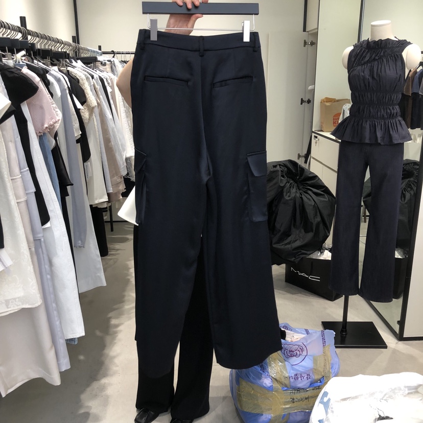 GALERIE NUIT韓國東大門直郵女裝新款推薦休閑褲工裝褲緞面GALERIE NUIT休閑褲