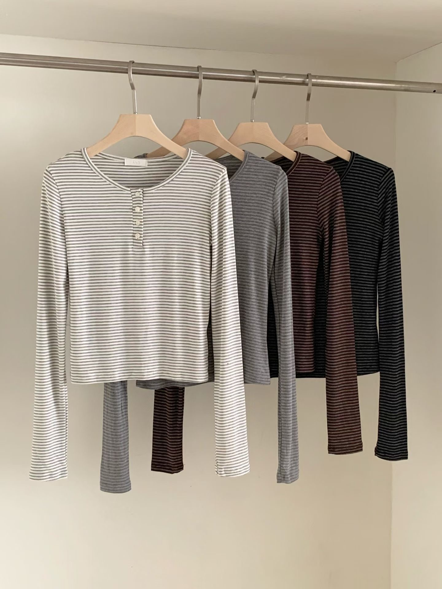 AND韓國東大門直郵女士新款休閑人氣推薦熱賣長袖T恤條紋AND長袖T恤圖色2左二色