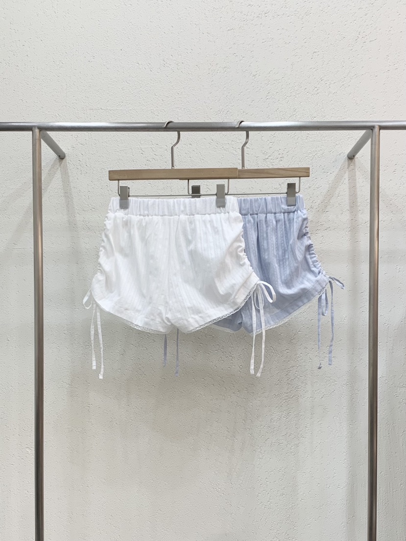 LIGHT AND SALT韓國東大門直郵女士新品時尚短褲喇叭形LIGHT AND SALT短褲