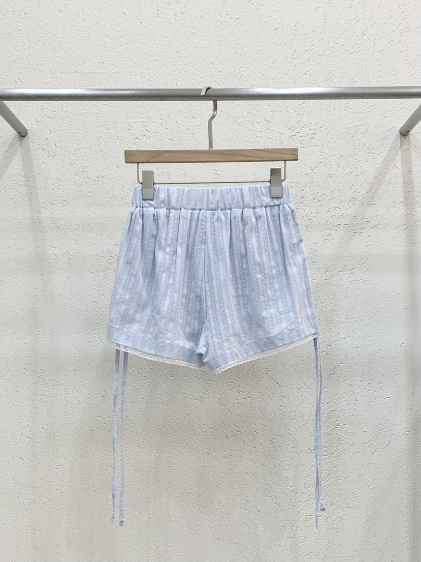 LIGHT AND SALT韓國東大門直郵女士新品時尚短褲喇叭形LIGHT AND SALT短褲