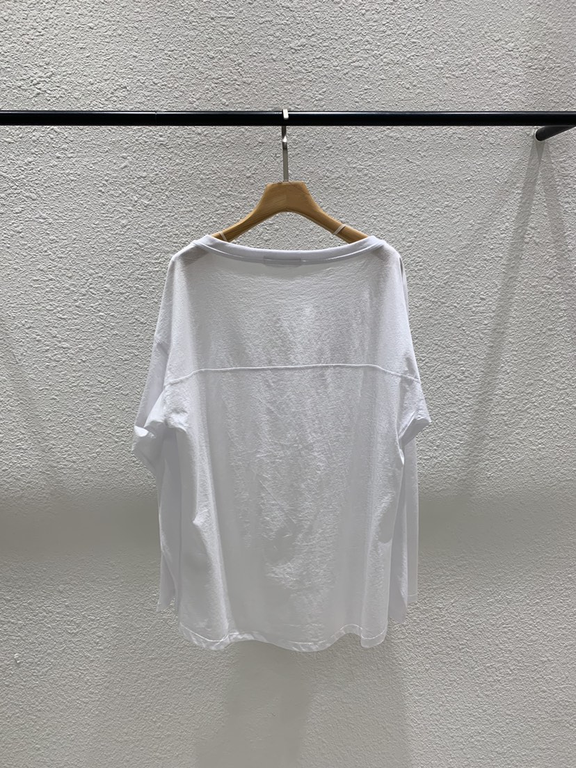 LUCY SALON韓國東大門代購女裝新品26春夏人氣長袖T恤V領LUCY SALON長袖T恤