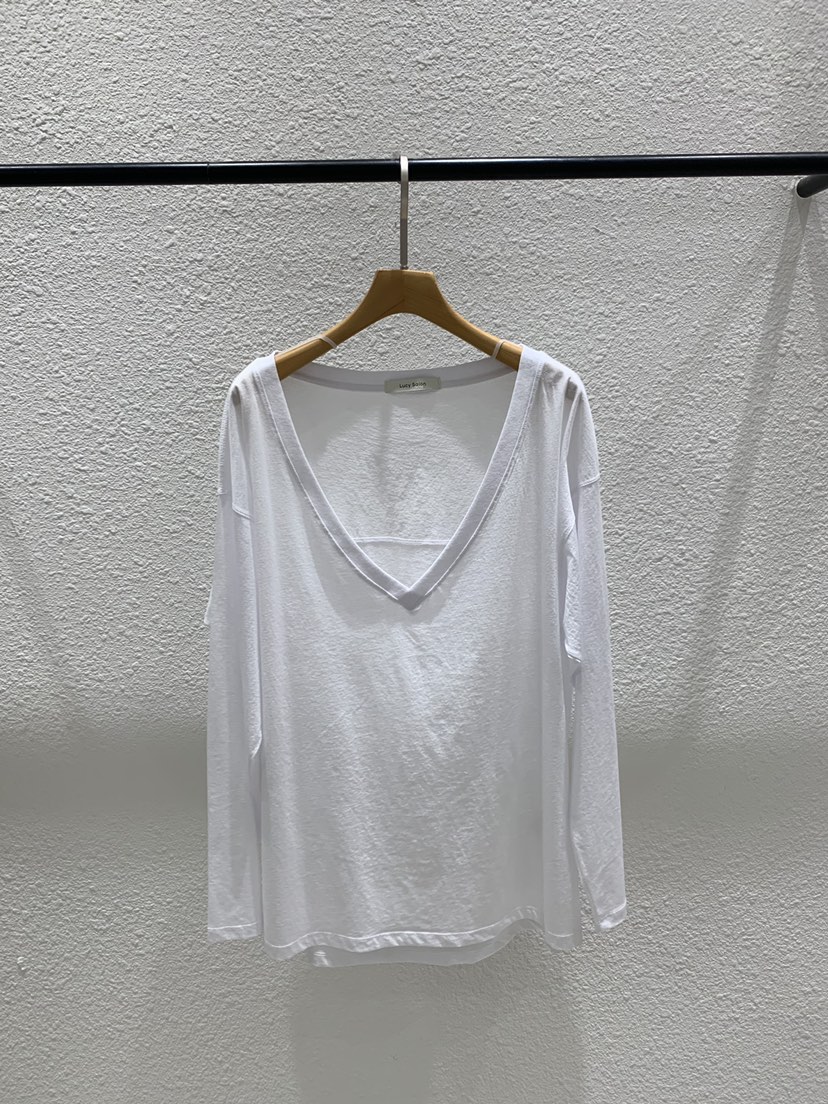 LUCY SALON韓國東大門代購女裝新品26春夏人氣長袖T恤V領LUCY SALON長袖T恤圖色1
