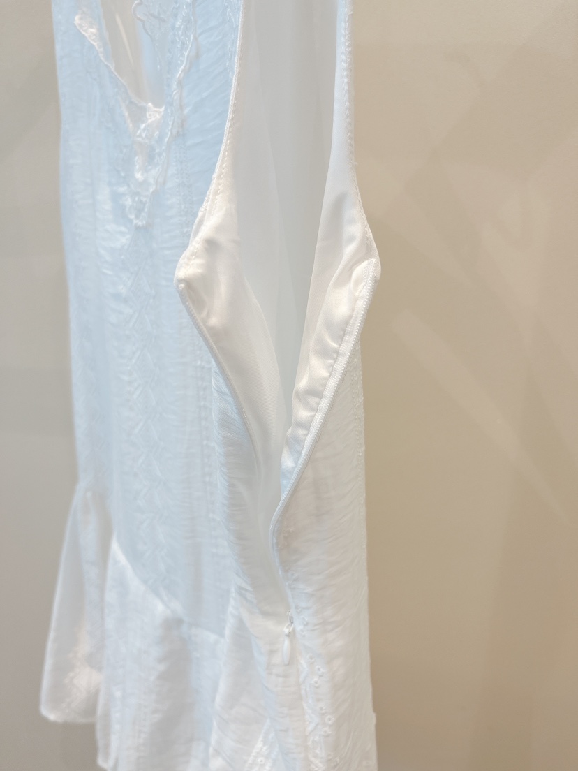 OVE韓國直郵實拍女裝新品26春夏推薦職業休閑連衣裙不對稱OVE連衣裙