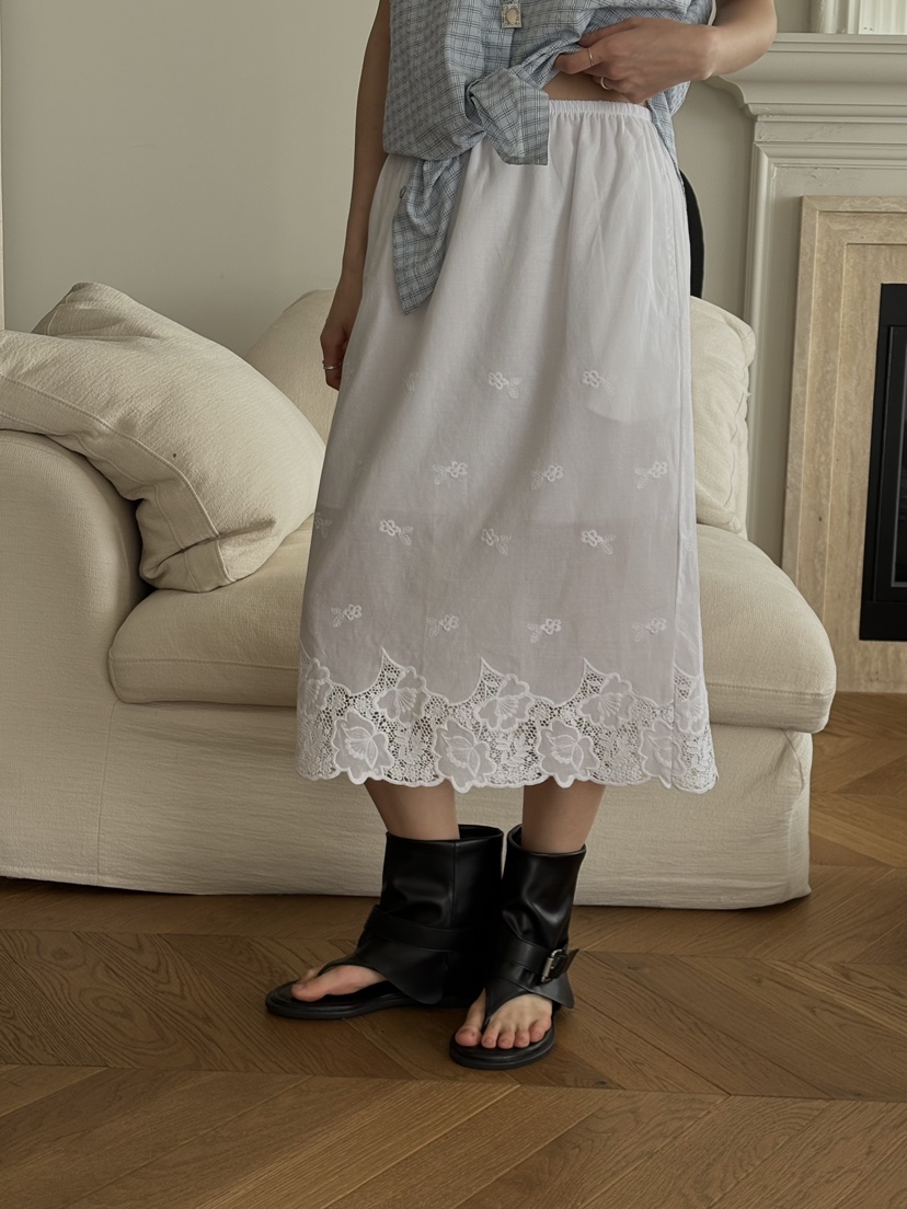 BENE韓國直郵女士新品人氣休閑推薦26春夏熱賣時尚長裙刺繡BENE長裙圖色1