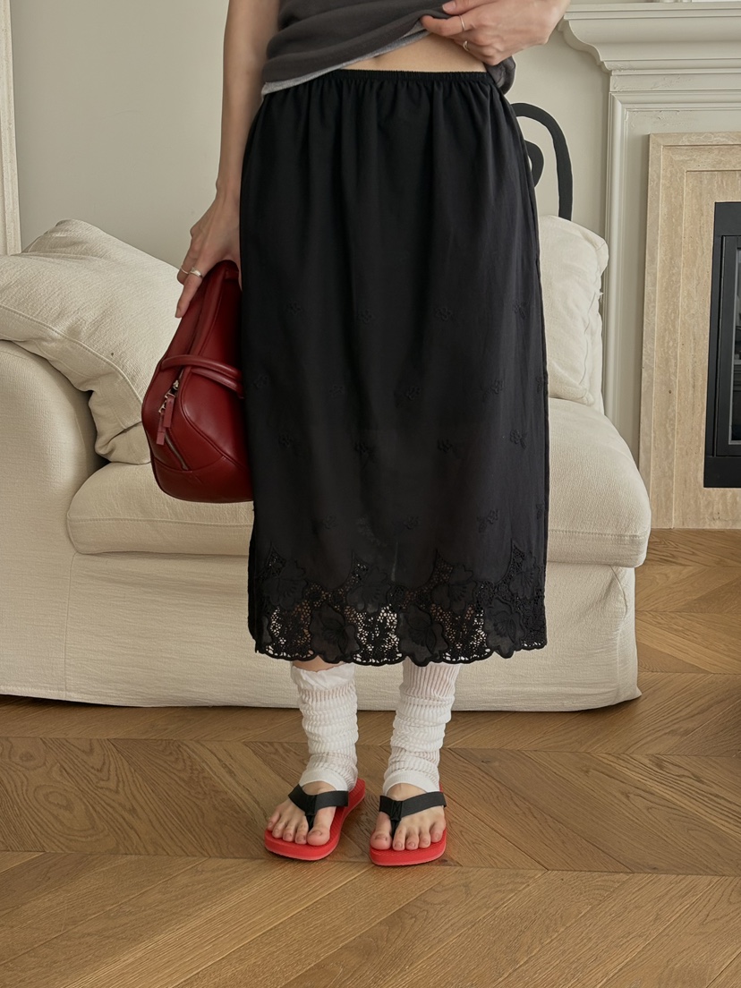 BENE韓國直郵女士新品人氣休閑推薦26春夏熱賣時尚長裙刺繡BENE長裙圖色2