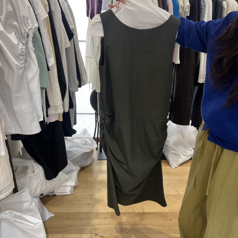 FLAT韓國直郵實拍女士新品休閑熱賣26春夏連衣裙褶皺兩面雙面FLAT連衣裙